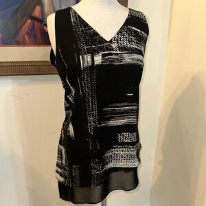 Zac & Rachel Elegant Black and White Women's Top Size Large